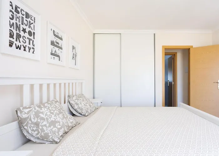 Appartamento Okstay Marina Palace Tenerife With Balcony And Pool View *